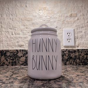 Rae Dunn honey bunny